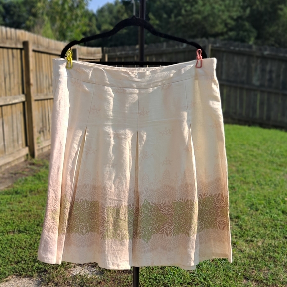 Meronal Dresses & Skirts - Meronal 🍂  A-Line Pleated Cream, Green, And Blush Side Zipper Skirt